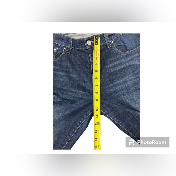 EUC Levi’s Women’s 505 Straight Leg Jeans 30x32 - Picture 3 of 6